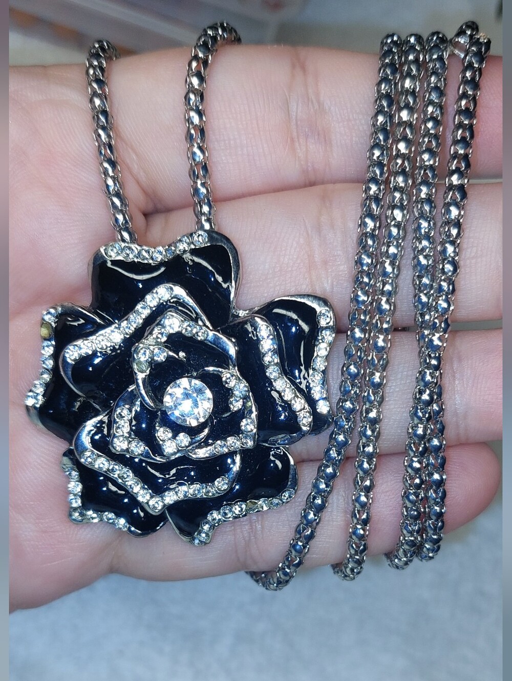 Elegant Black Flower Pendant Necklace with Crystal Accents